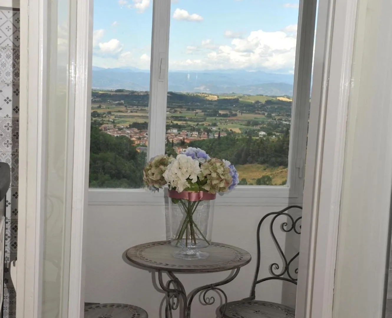 Hotel Dimora Sotto la Rocca San Miniato 0*,